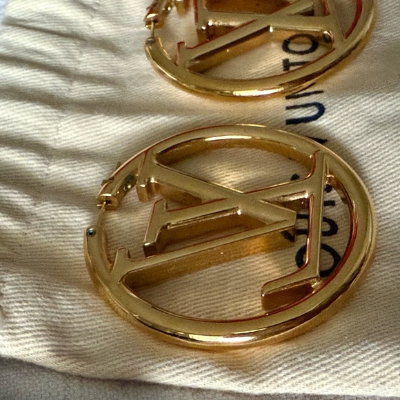 Louis Vuitton Louise Hoop - Picture 5 of 8